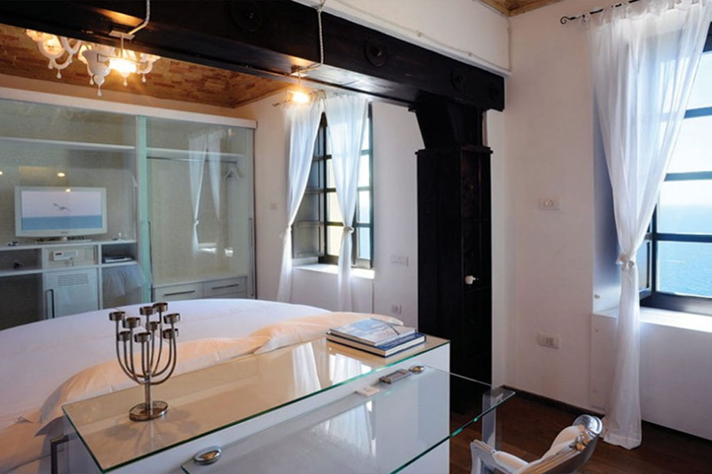 Hotel Faro Capo Spartivento